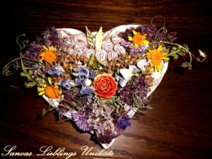 Sanoas Lieblings - Unikate Keramik Herz Strohblumen